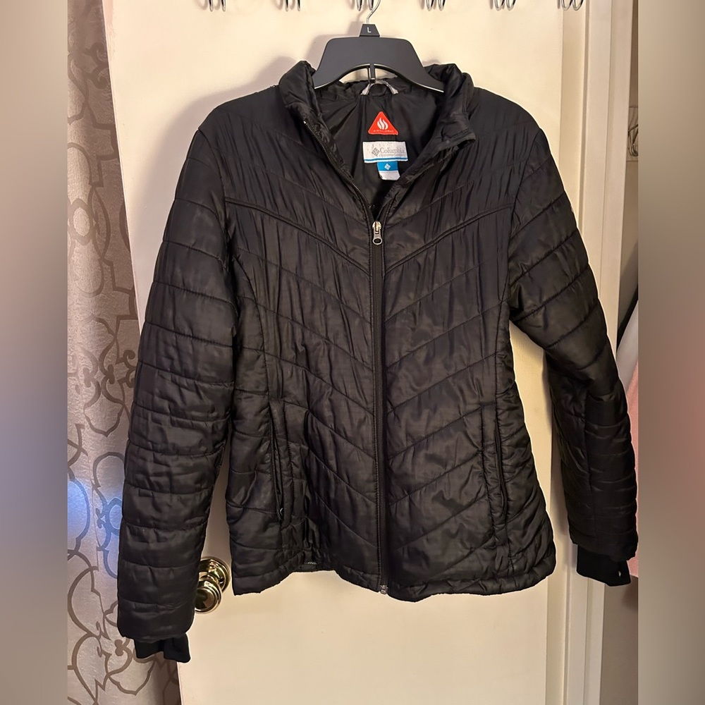 Columbia Women’s Outdoor Black Winter Jacket Large